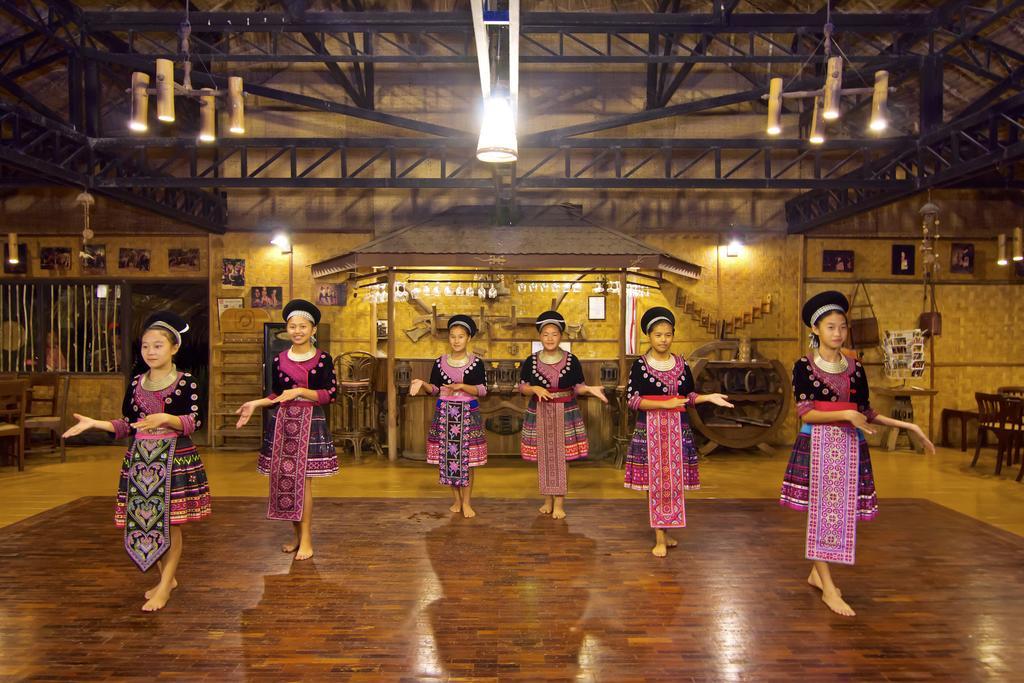 Hmong Hilltribe Lodge Mae Rim Dış mekan fotoğraf
