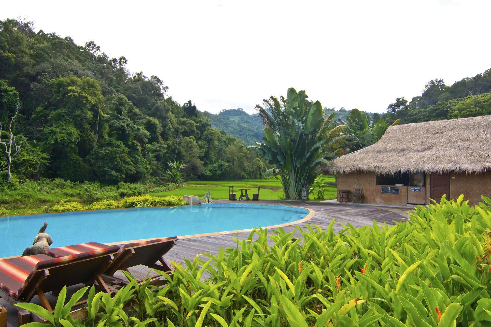 Hmong Hilltribe Lodge Mae Rim Dış mekan fotoğraf